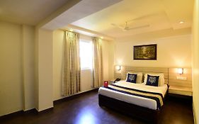 Hotel Miramar Goa 3*